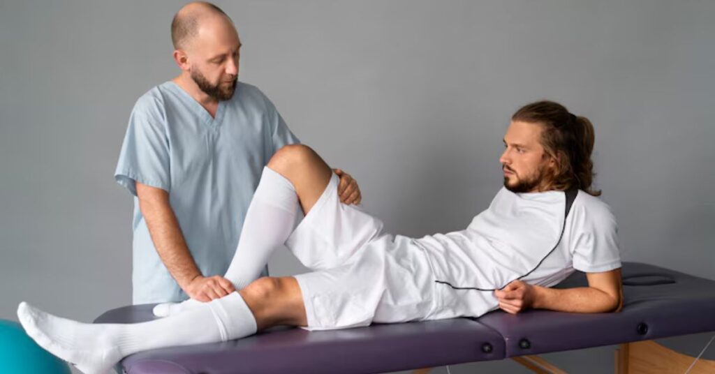 knee specialist in Indore, knee doctor in Indore, best knee specialist in Indore