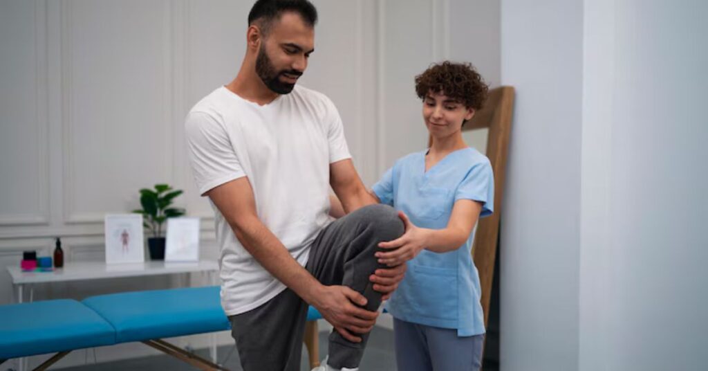 knee specialist in indore, best knee specialist in indore