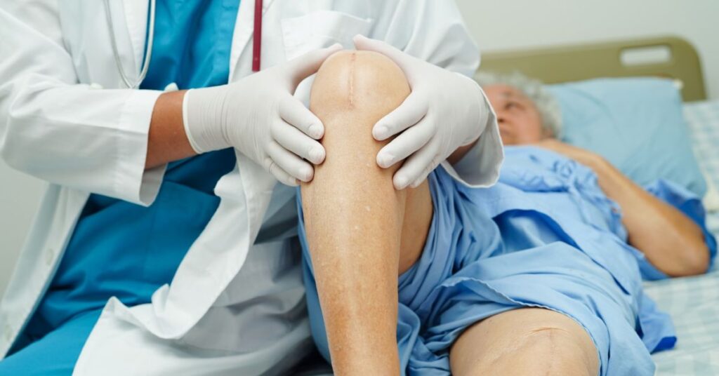 knee replacement surgeon in indore