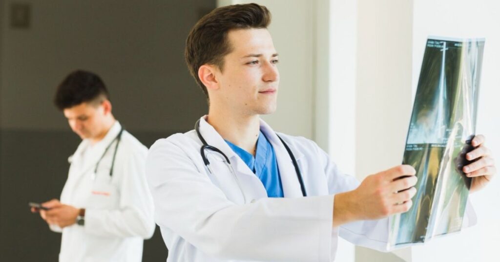 best orthopedic surgeon in indore