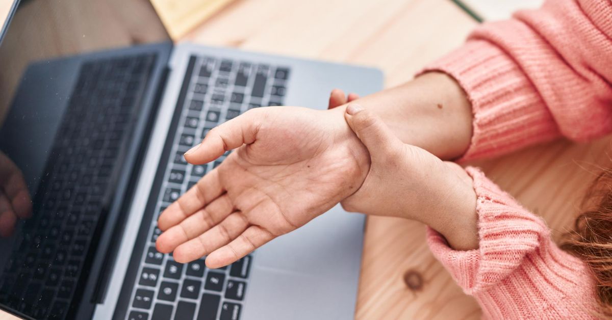 Person experiencing swollen ankles causes consulting a bone specialist in Indore for evaluation and treatment