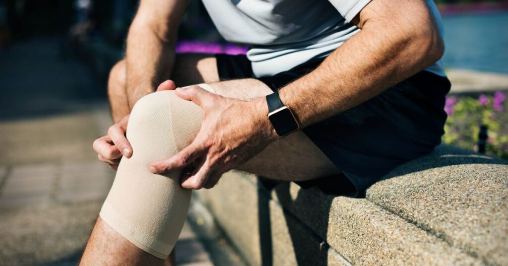 knee replacement in indore severe knee pain stiffness swelling joint damage orthopedic evaluation treatment